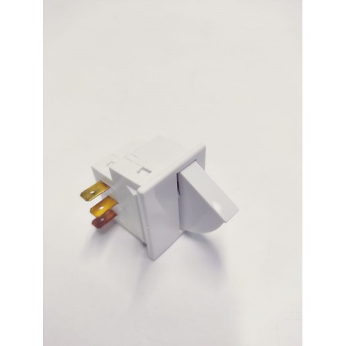 Üniversal 3 Soketli Kare Buzdolabı Butonu